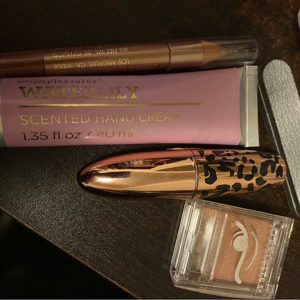 Make up bundles* 2 for $15 * or one for $10